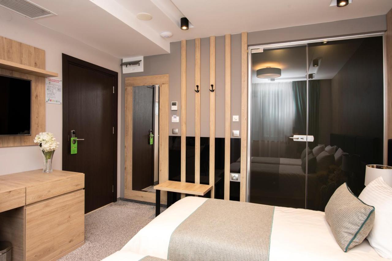 Family Hotel Business Club Choumen Extérieur photo