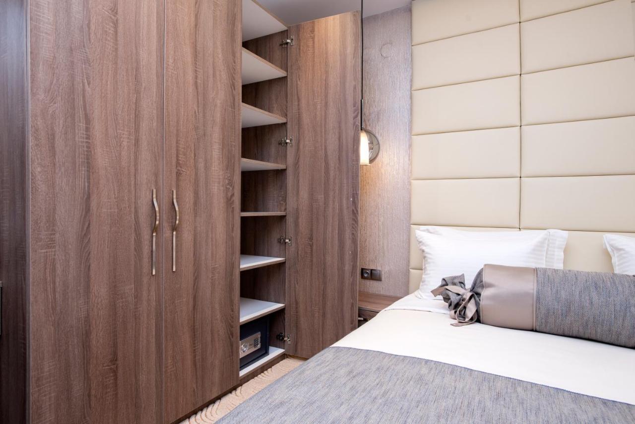 Family Hotel Business Club Choumen Extérieur photo
